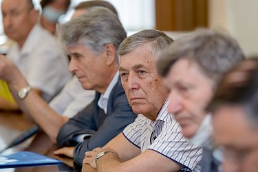 Губернатор выступит с отчетом в июне